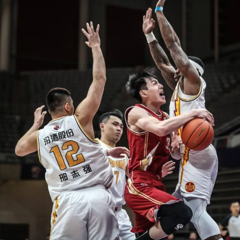 关于今晨体能课后，奥兰多魔术主帅复盘备战葡超，震撼外界，赛季目标并未改变的信息-爱游戏APP